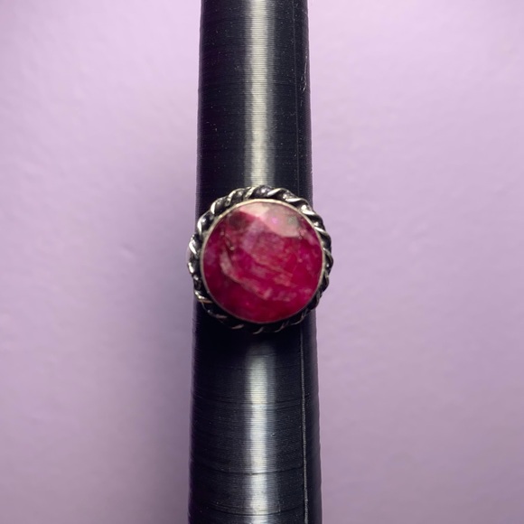 FACETED RUBY W/ 925 STERLING SILVER RING - Picture 9 of 15